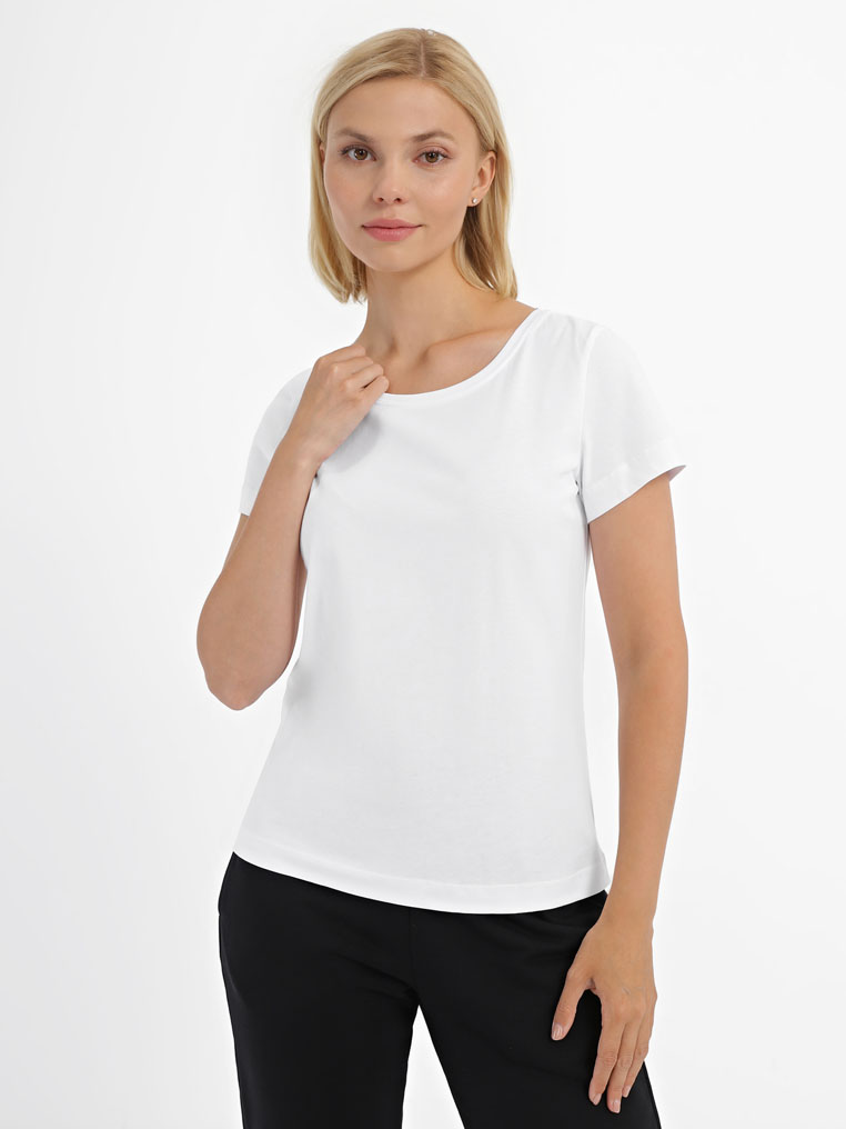 T-shirt with round collar